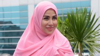 Penyanyi berusia 33 tahun itu hijrah karena mendengarkan ceramah ustaz Abdul Somad. Pool/Noel/detikFoto.