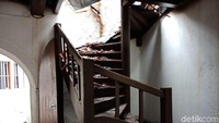 Bagian dalam museum yang terbakar.