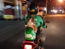 Deretan Kejadian Lucu Para Driver Ojek Online
