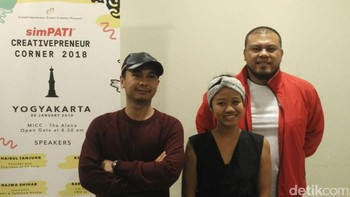 Raditya Dika yang minggu lalu tampil di Yogyakarta juga kembali ambil bagian di Surabaya. Foto: detikINET/Usman Hadi