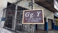 Setelah ditelusuri, didapatlah alamat Jalan Kebun Jeruk Raya, Palmerah, Jakarta Barat yang tertera sebagai alamat pemilik Ferrari B 1 RED.