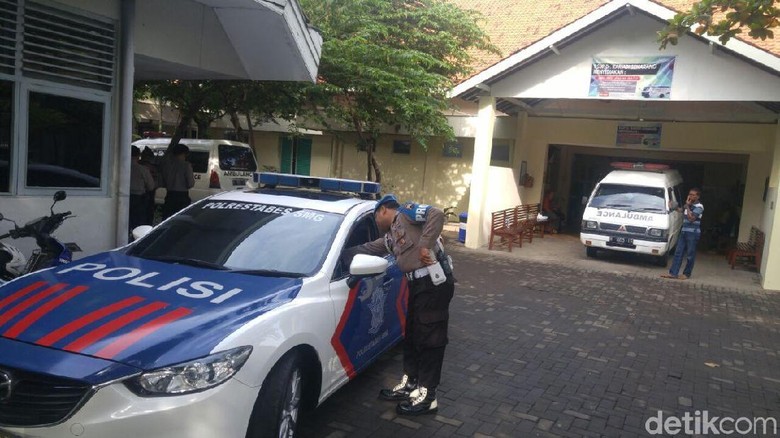 Anggota Poltas di Semarang Tewas dengan Banyak Luka Tusukan Anggota Poltas di Semarang Tewas dengan Banyak Luka Tusukan