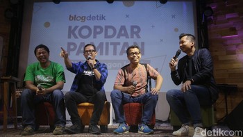 Blog detik merupakan komunitas yang dibangun detik.com sejak tahun 2008, namun karena perkembangan zaman blogdetik harus undur diri dari pembaca setia detik.com.