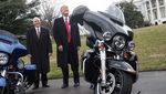 Mereka Juga Biker, Ini Gaya Jokowi hingga Putin Naik Moge