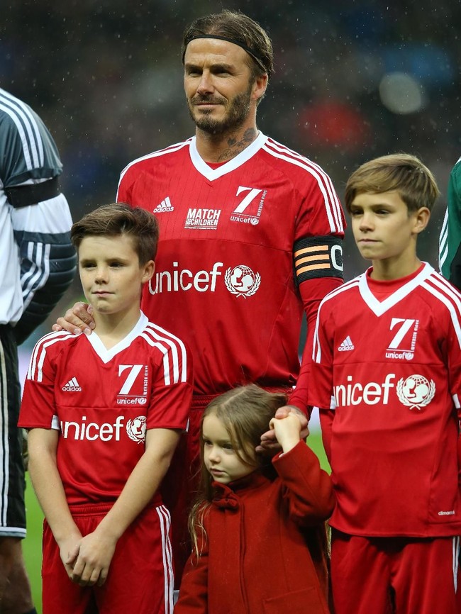 Harper Seven adalah nama anak keempat David dan Victoria Beckham. Usut punya usut, Seven merujuk pada Juli atau bulan ketujuh kelahiran Harper dan nomor punggung David di Manchester United. (Foto: Getty Images)