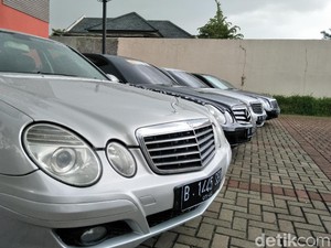 Jadi Sopir Mobil Mercy Harga Miring
