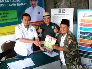 PKB Minta Ribuan Bakal Calegnya Bantu Menangkan Ridwan Kamil-Uu