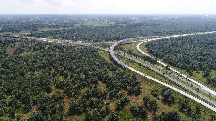 Tol Medan-Kualanamu-Tebing Tinggi seksi 1 dari Tanjung Morawa ke Perbarakan bakal tersambung Tol Belawan-Medan-Tanjung Morawa (Belmera) pada April 2018 mendatang.