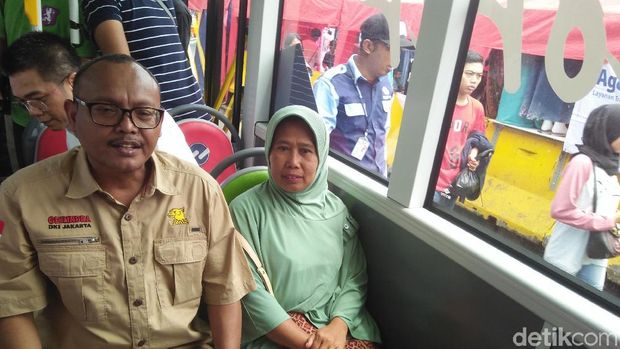  Pengurus DPD Gerindra DKI mengecek penataan kawasan Tanah Abang, Sabtu (20/1/2018)