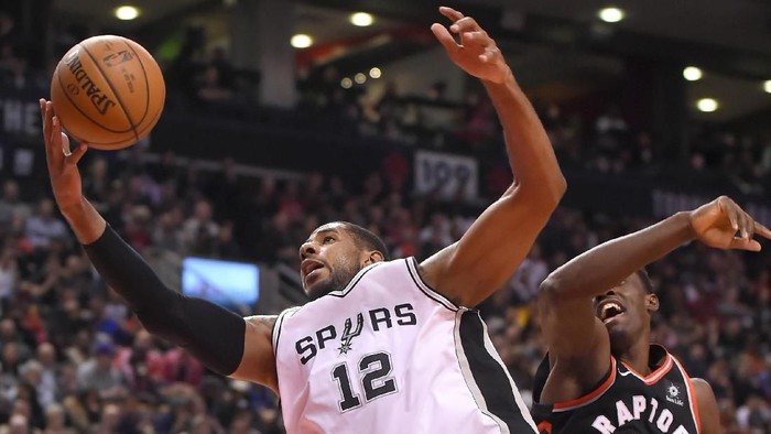 Spurs Diterkam di Kandang Raptors