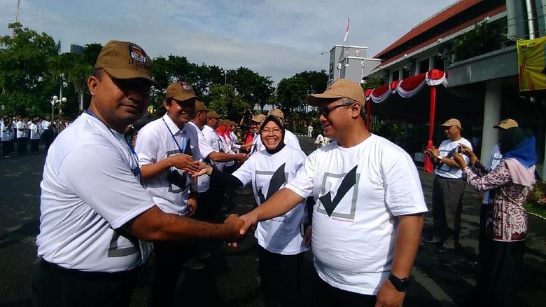 Coklit Dimulai, KPU Targetkan 1,9 Juta Rumah Sehari Coklit Dimulai, KPU Targetkan 1,9 Juta Rumah Sehari