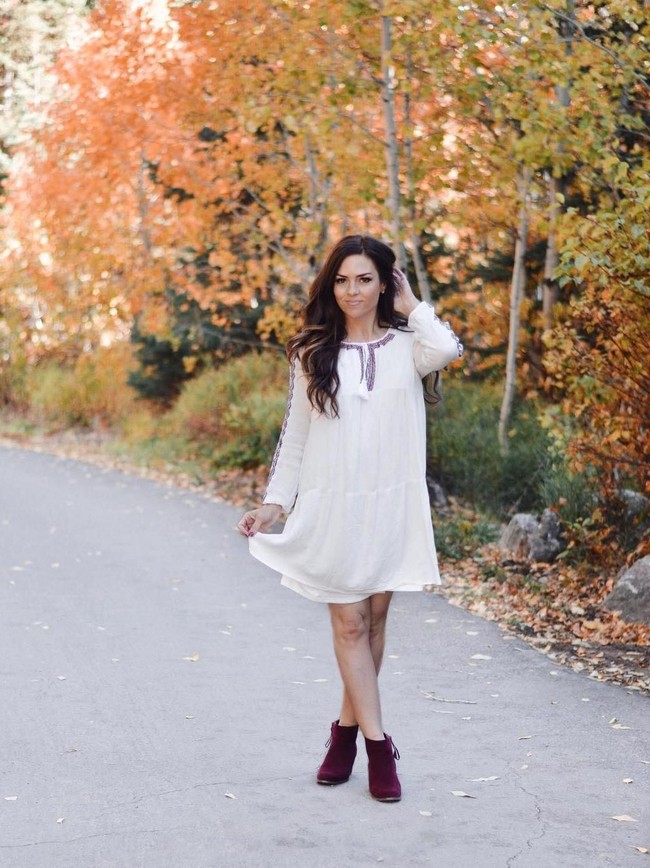 Meski telah berusia 43 tahun, Jessica Enslow tetap tampil cantik dan prima dengan tubuhnya yang indah dan seksi. (Foto: Instagram)