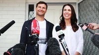 Ardern yang berusia 37 tahun, menjadi pemimpin dunia kedua yang melahirkan saat masih menjabat, setelah Benazir Bhutto yang menjabat sebagai perdana menteri Pakistan, melahirkan 28 tahun lalu. Foto: Getty Images