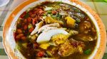 Saat Hujan 8 Netizen Ini Hangatkan Badan dengan Nyoto Ayam yang  Sedap Ini