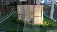 Pembangunan Trans Park Juanda Bekasi berdiri di atas lahan 4,6 hektar yang akan terdiri dari 5 tower apartemen, transmart, dan universitas London School of Public Relations.