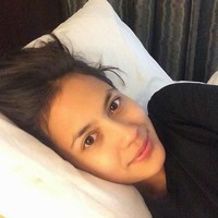 Pevita Pearce dikenal sebagai artis yang tak sungkan memamerkan wajah tanpa makeupnya ke pengikutnya di Instagram. Inilah wajahnya saat bangun tidur. (Foto: Instagram)