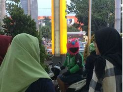 Deretan Kejadian Lucu Para Driver Ojek Online