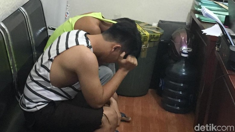 Polisi: Daniel Cari Pasangan Homoseks Lewat Aplikasi Gay Polisi: Daniel Cari Pasangan Homoseks Lewat Aplikasi Gay