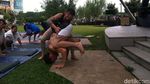 Serunya Yin Yang Yoga, Tengok Yuk Seperti Apa Gerakannya