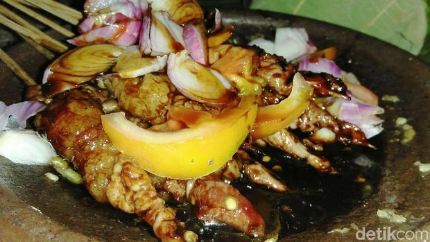 sate laler di kota Rembang