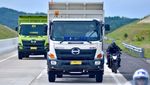 Momen Jokowi Naik Truk di Tol Bakauheni