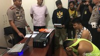 Adegan mesum keduanya itu dibuat di sebuah tempat gym di kawasan Pancoran Mas, Kota Depok (Foto: Mei Amelia/detikcom)