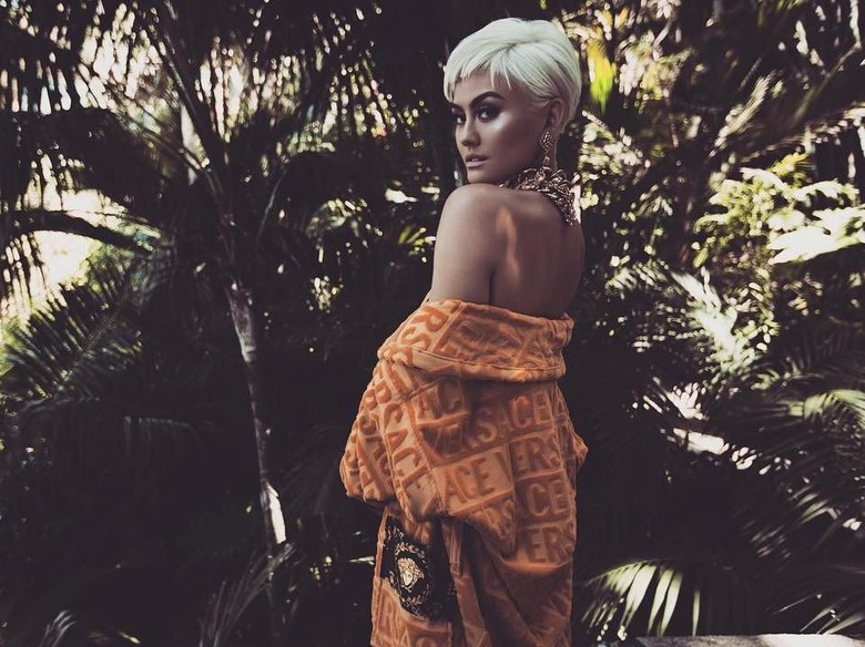 Sepakati Kontrak dengan Label AS, Ini Kata Agnez Mo Sepakati Kontrak dengan Label AS, Ini Kata Agnez Mo