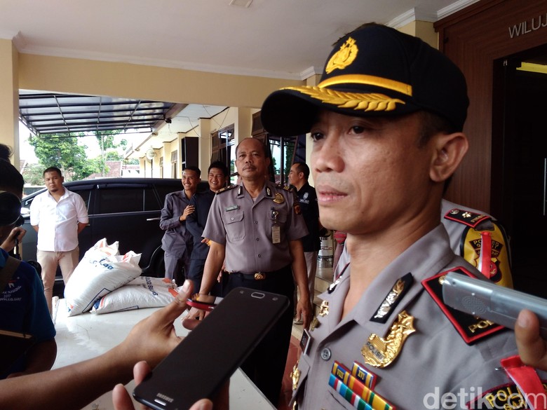 Polres Garut Autopsi Jasad Ibu Hamil yang Tewas Dibunuh Polres Garut Autopsi Jasad Ibu Hamil yang Tewas Dibunuh