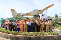 Bertengger di Tengah Kota, Pesawat AS 202 Bravo Percantik Mataram