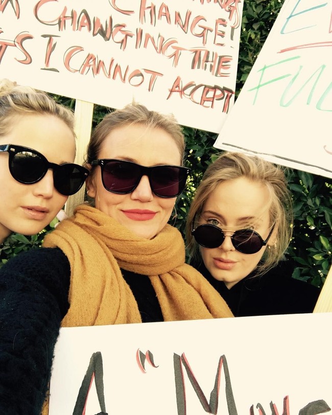 Sebelumnya, Jennifer Lawrence berpartisipasi dalam aksi unjuk rasa Womens March Januari lalu bersama Adele dan Cameron Diaz. (Foto: Instagram/Adele)