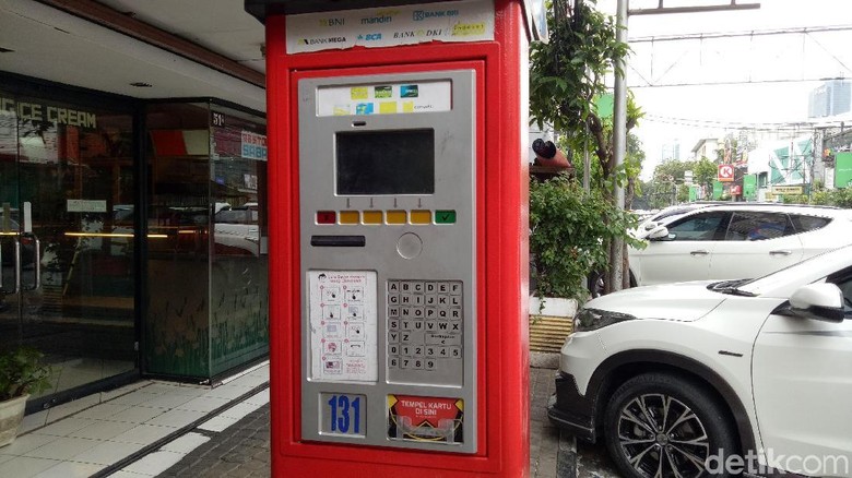 Parkir Meter di Jalan Sabang Sudah Mulai Beroperasi Kembali Parkir Meter di Jalan Sabang Sudah Mulai Beroperasi Kembali