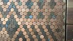 Ada-ada Saja! Bikin Karpet Pakai Uang Receh
