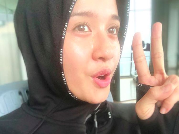 Foto: Laudya Cynthia Bella Pamer Wajah Merah dan Berkeringat Usai Olahraga