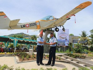 Bertengger di Tengah Kota, Pesawat AS 202 Bravo Percantik Mataram