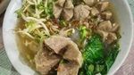 Awali Hari Senin dengan Sarapan Mie Ayam Komplet yang Hangat Gurih Ini