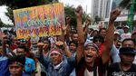 Ratusan Sopir Angkot Demo di Balai Kota