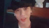 Video yang diunggah Jonghyun di jejaring instagramnya pada bulan Oktober 2017 lalu. Ia wafat di usia ke-27 akibat bunuh diri. (Dok. Instagram/jonghyun.948)