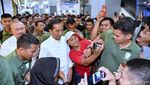 Saat Jokowi Kepincut Peci Turki yang Tak Mau Diambil Sebagai Hadiah