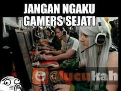Meme Kocak Kelakuan Gamer Indonesia