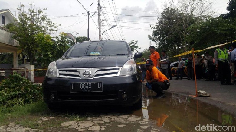 Mobil Driver Taksi Online yang Tewas di Semarang Ditemukan Mobil Driver Taksi Online yang Tewas di Semarang Ditemukan