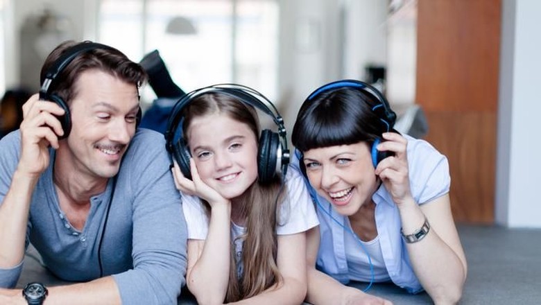 Manfaat Mengajak Anak Belajar Lewat Podcast/ Foto: Thinkstock Manfaat Mengajak Anak Belajar Lewat Podcast/ Foto: Thinkstock