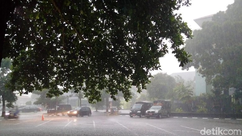 Hujan Deras Guyur Yogya Hari Ini, BMKG: Ada Fenomena La Nina Hujan Deras Guyur Yogya Hari Ini, BMKG: Ada Fenomena La Nina