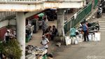 Dikuasai PKL dan Parkir Liar, Kawasan Jatinegara Kembali Semrawut
