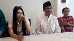 Foto: Gus Ipul Diapit Via Vallen-Nella Kharisma