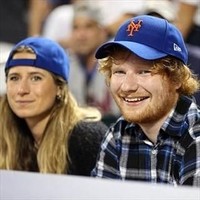 Dilansir The Sun, Cherry Seaborn dan Ed Sheeran sudah berpacaran sejak 2015. Sempat LDR beberapa bulan, Cherry kemudian bertolak dari Amerika ke Inggris demi bisa bersama Ed. Foto: Instagram/cheddylover