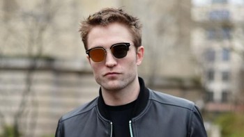 Pattinson dianalisis berdasarkan algoritma yang mengurutkan fitur wajah yang berbeda-beda bersama dengan sejumlah aktor lain seperti Ryan Gosling, Idris Elba, Brad Pitt, dan Henry Cavill. Foto: Getty Images