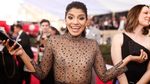 Aktris Ini tampil Sangat Seksi di SAG Awards 2018
