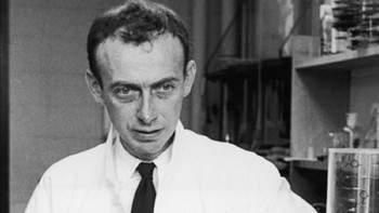 James Watson, salah satu dari tiga penemu DNA ini sempat menyatakan bahwa dirinya tidak percaya terhadap hal-hal yang berbau dengan spiritualitas dan Ketuhanan. (Foto: Internet)