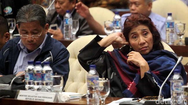 Polemik Impor Garam Industri hingga Jokowi Cabut Kewenangan Susi