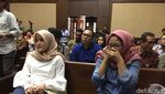 Foto: Pemandangan Berbeda di Sidang Setya Novanto